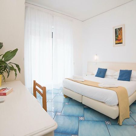 Hotel De Rosa Maiori Extérieur photo