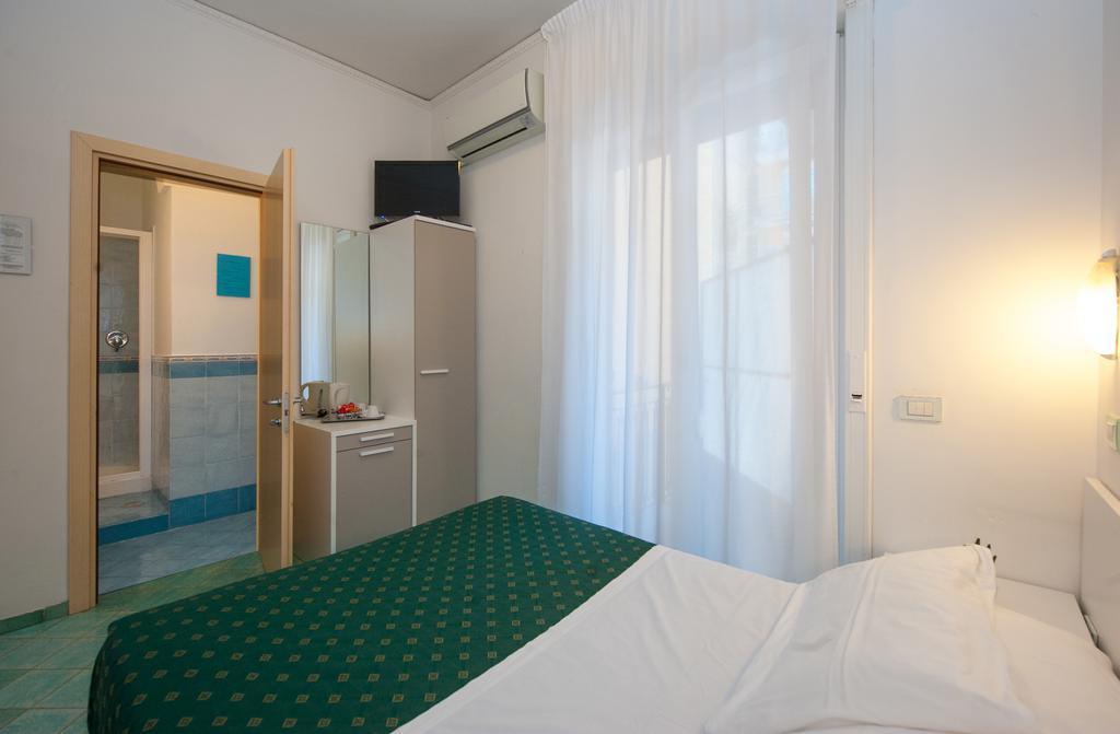 Hotel De Rosa Maiori Chambre photo